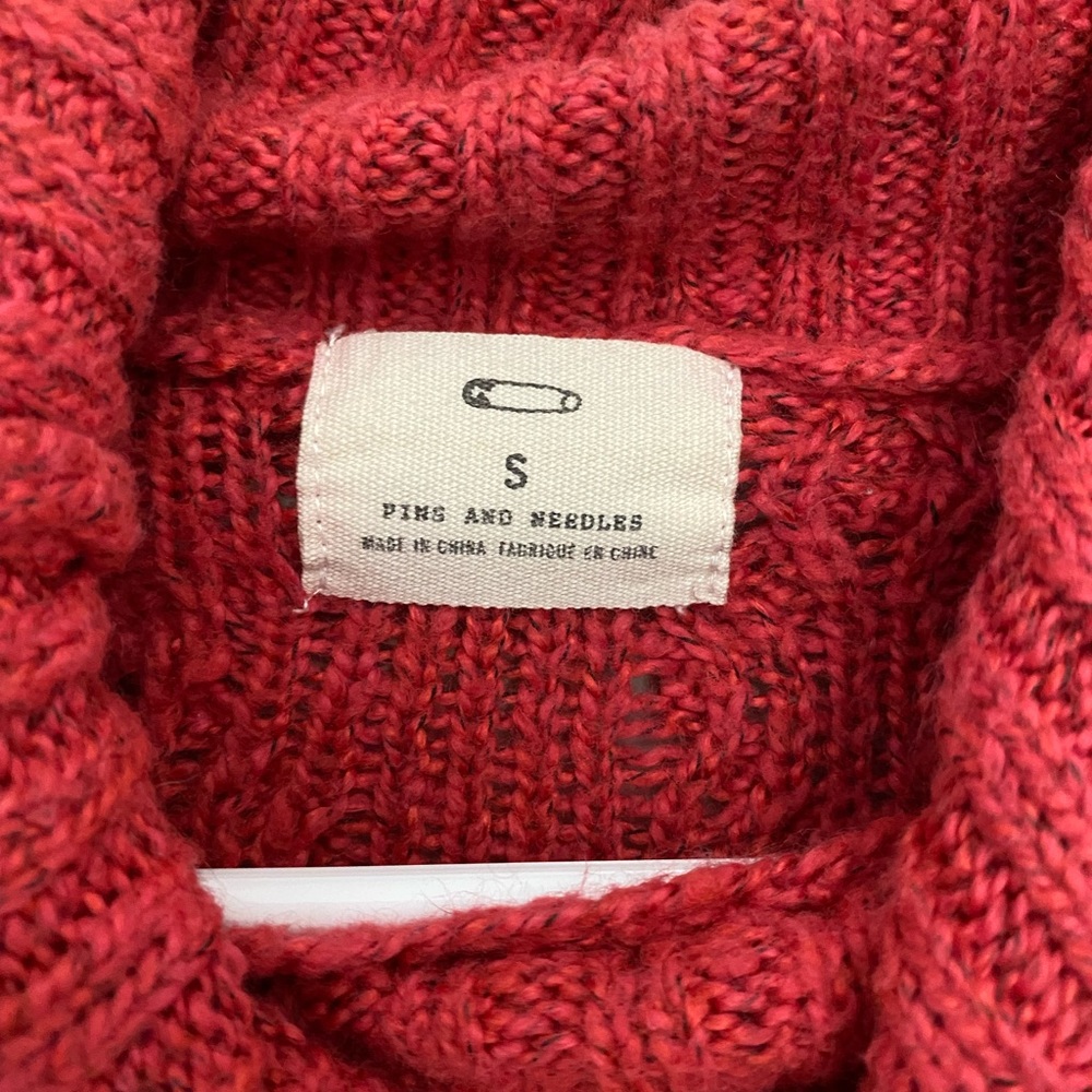 Crop sweater - Picture 2 of 2